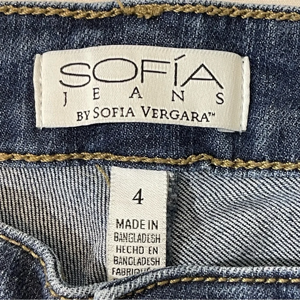 SOFIA VERGARA  SKINNY ANKLE WOMENS JEANS SIZE 4, VERY GOOD PREOWNED COND…
